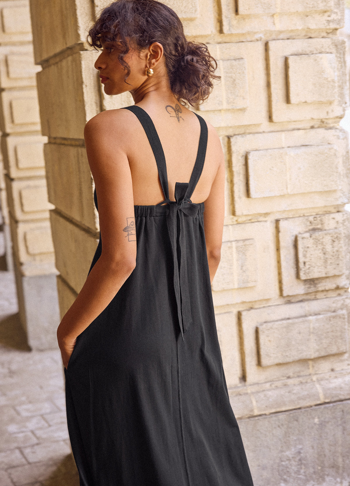 Noir Convertible Neck Maxi