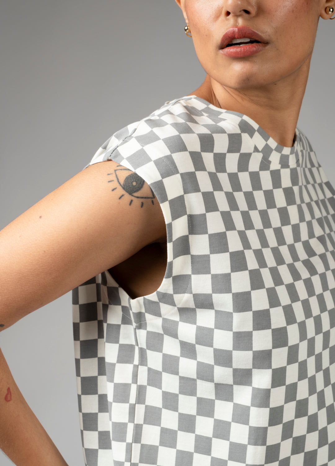 Mist Checkers Muscle Tee | Relove