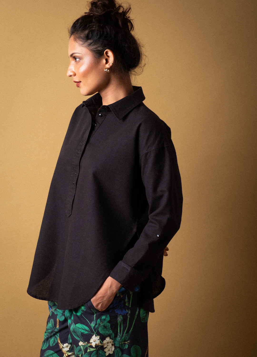 Nutan Linen Shirt In Coal