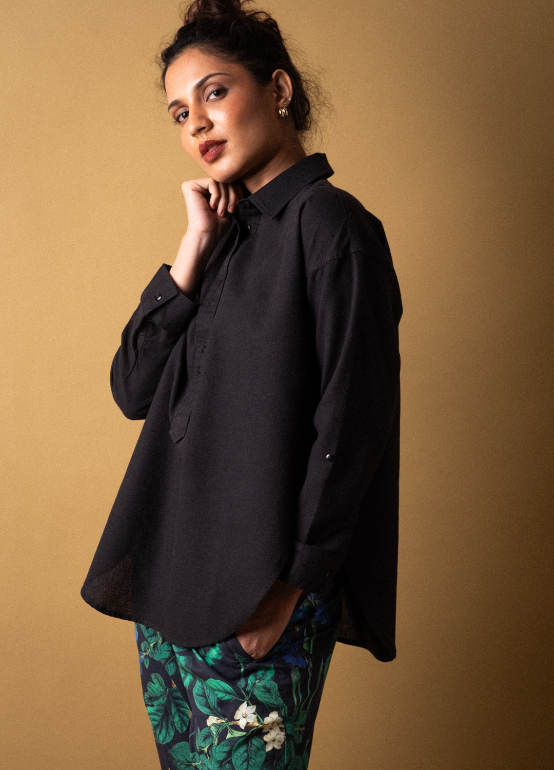 Nutan Linen Shirt In Coal