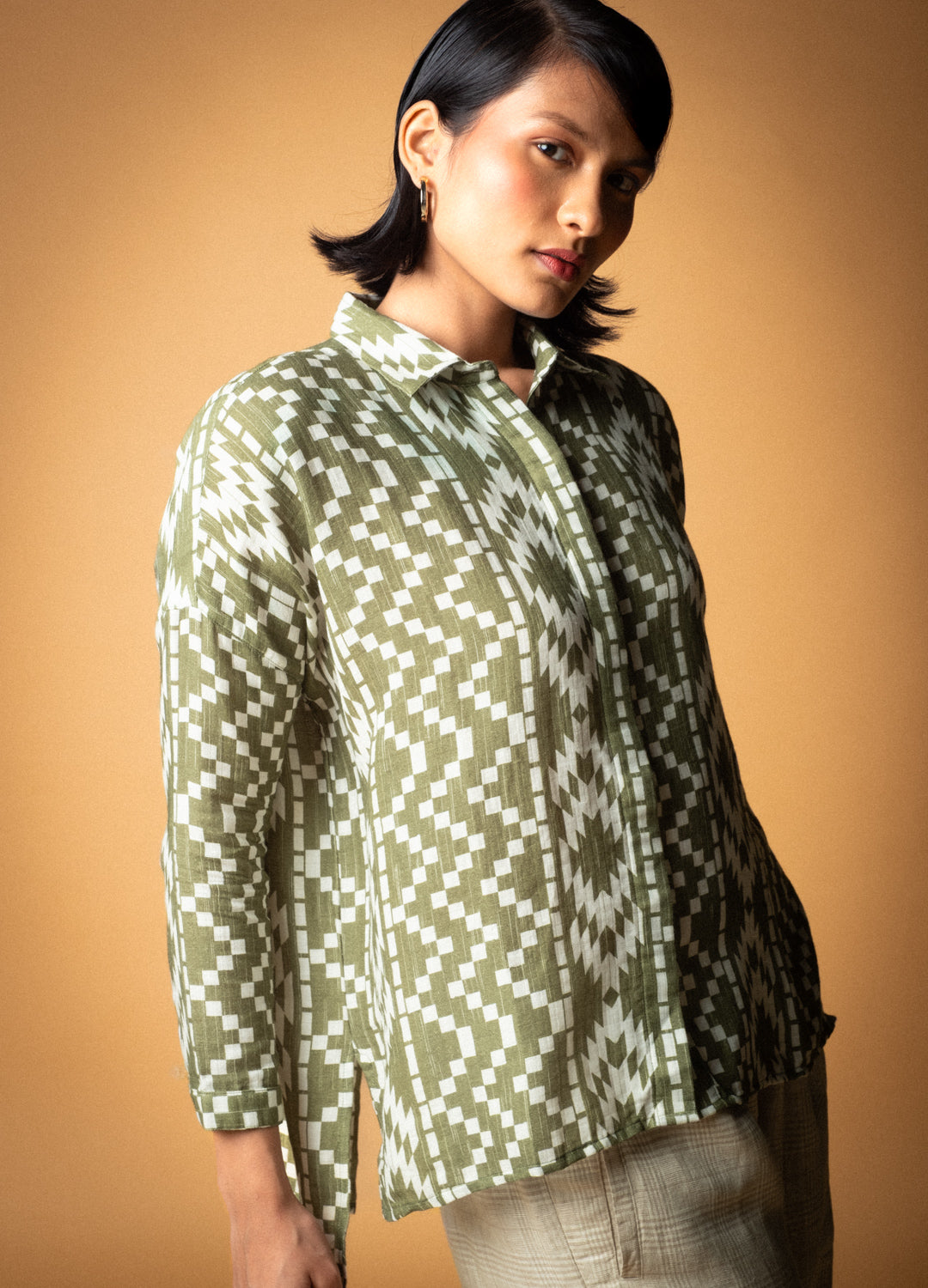 Vera Back-Detail Shirt