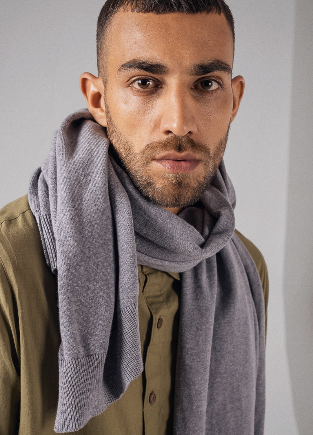 Sustainable Mist Grey Knitted Winter Neck Scarf For Men Online