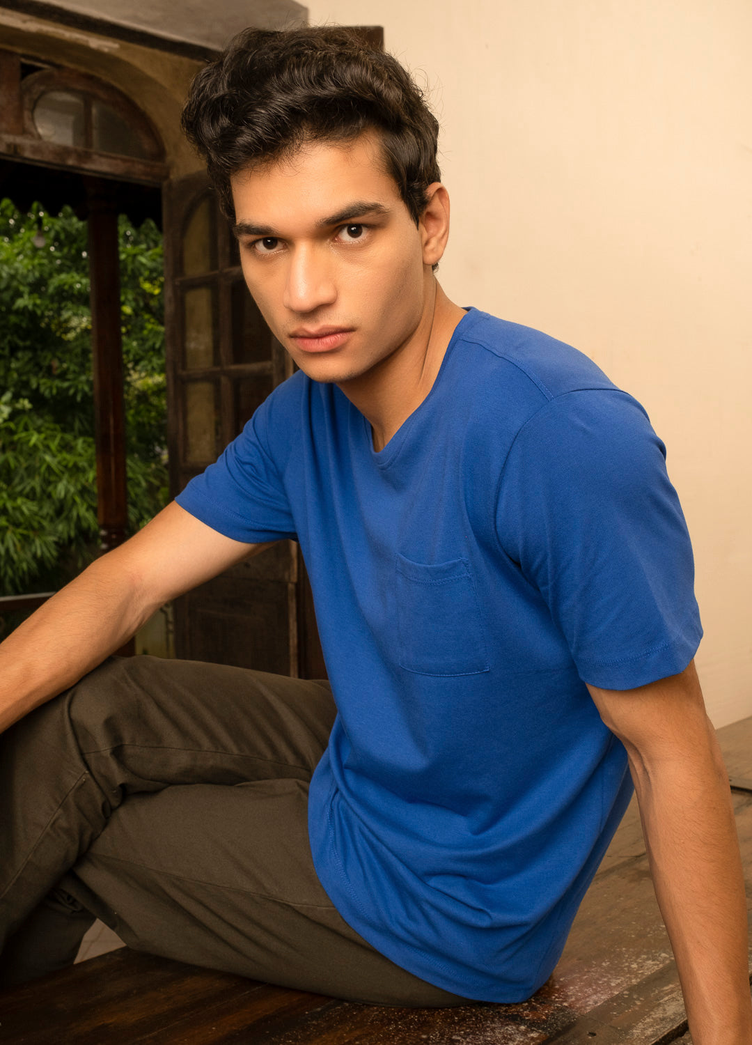 Cobalt Relaxed Pocket Blue Sustainable Cotton Round Neck T Shirt For Men Online