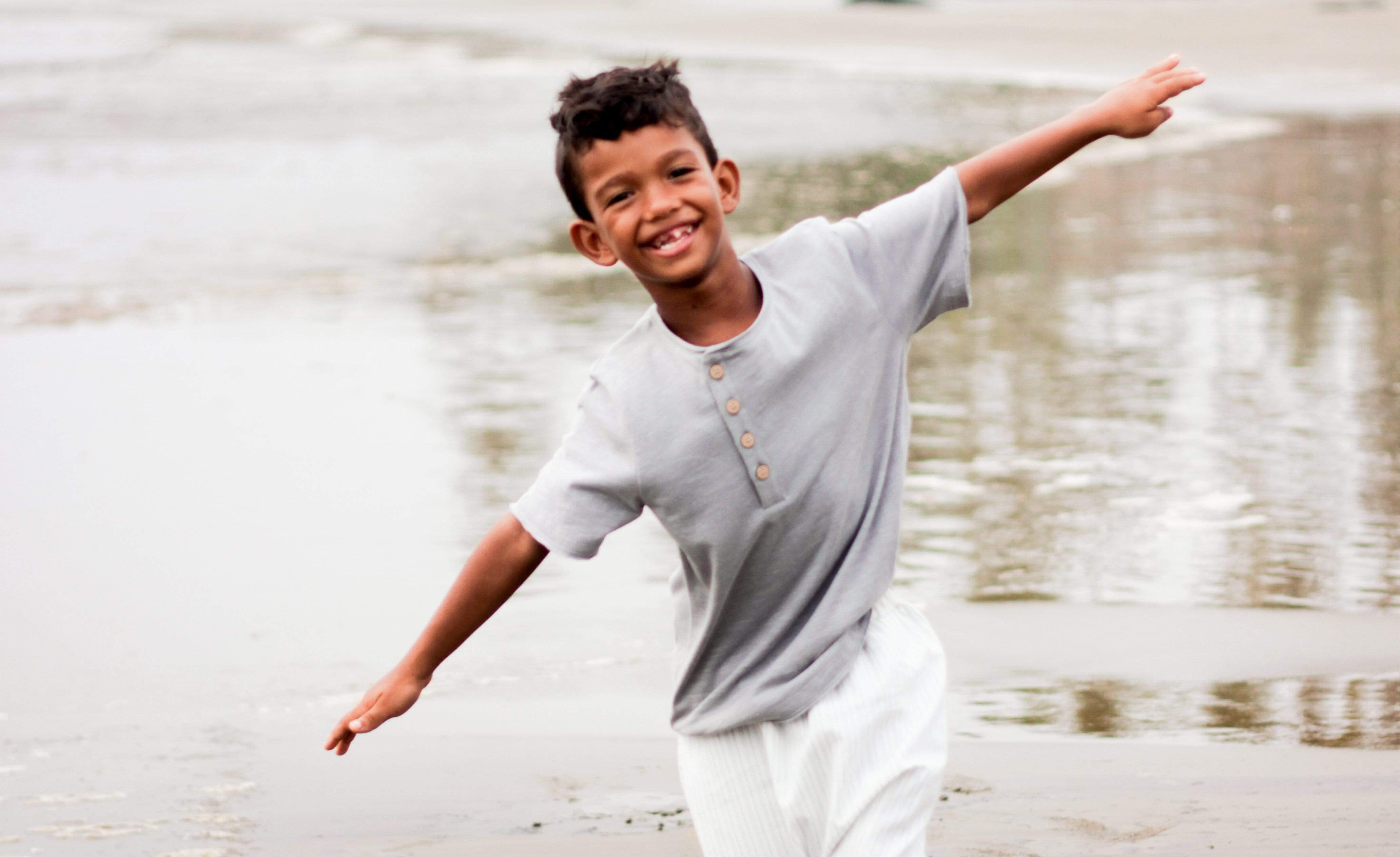 Zach Henley-No Nasties - Organic Cotton Clothing