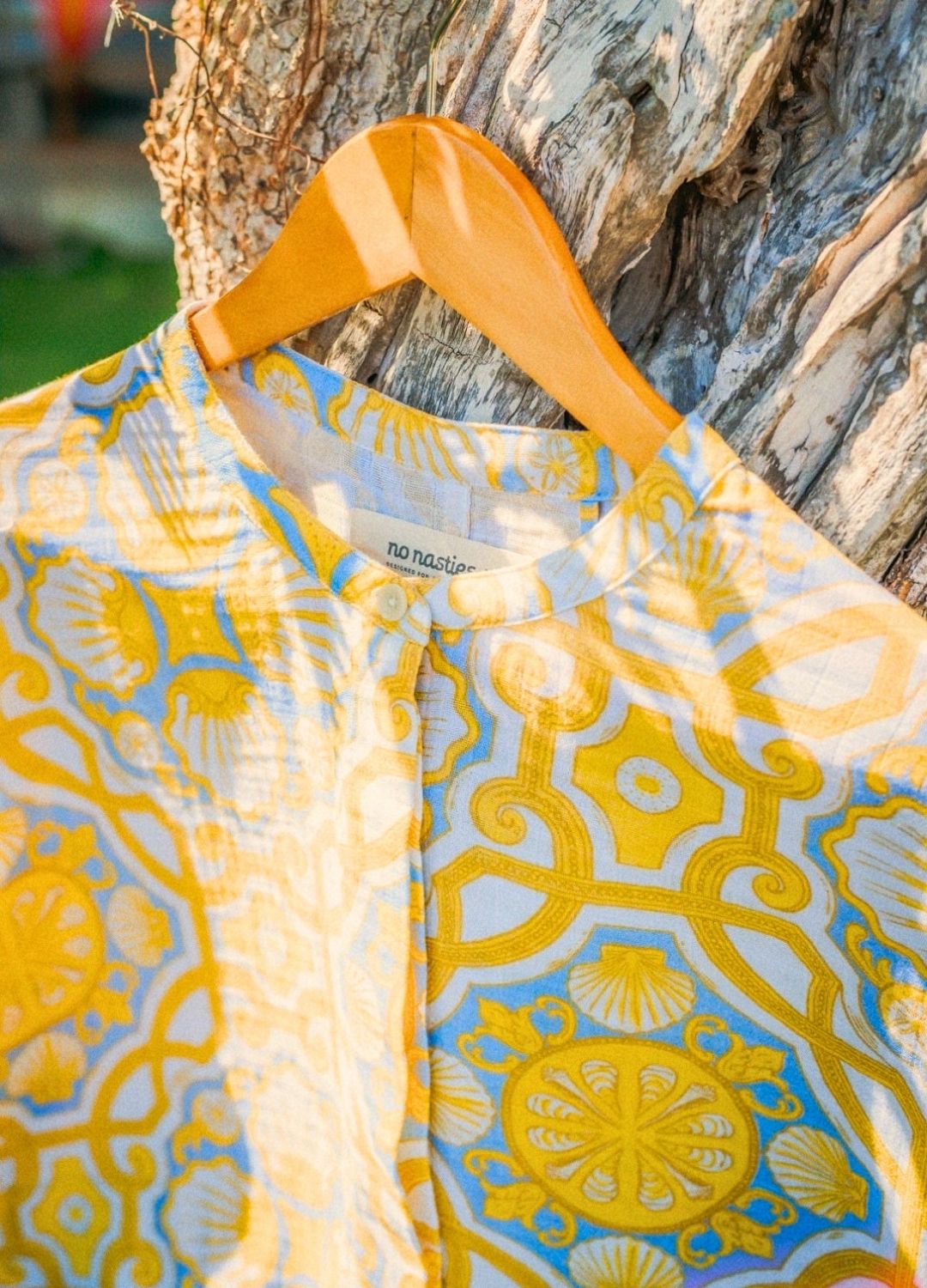 Azul Shell Kimono Shirt, organic cotton printed shirt, full view, striped background, sustainable fashion