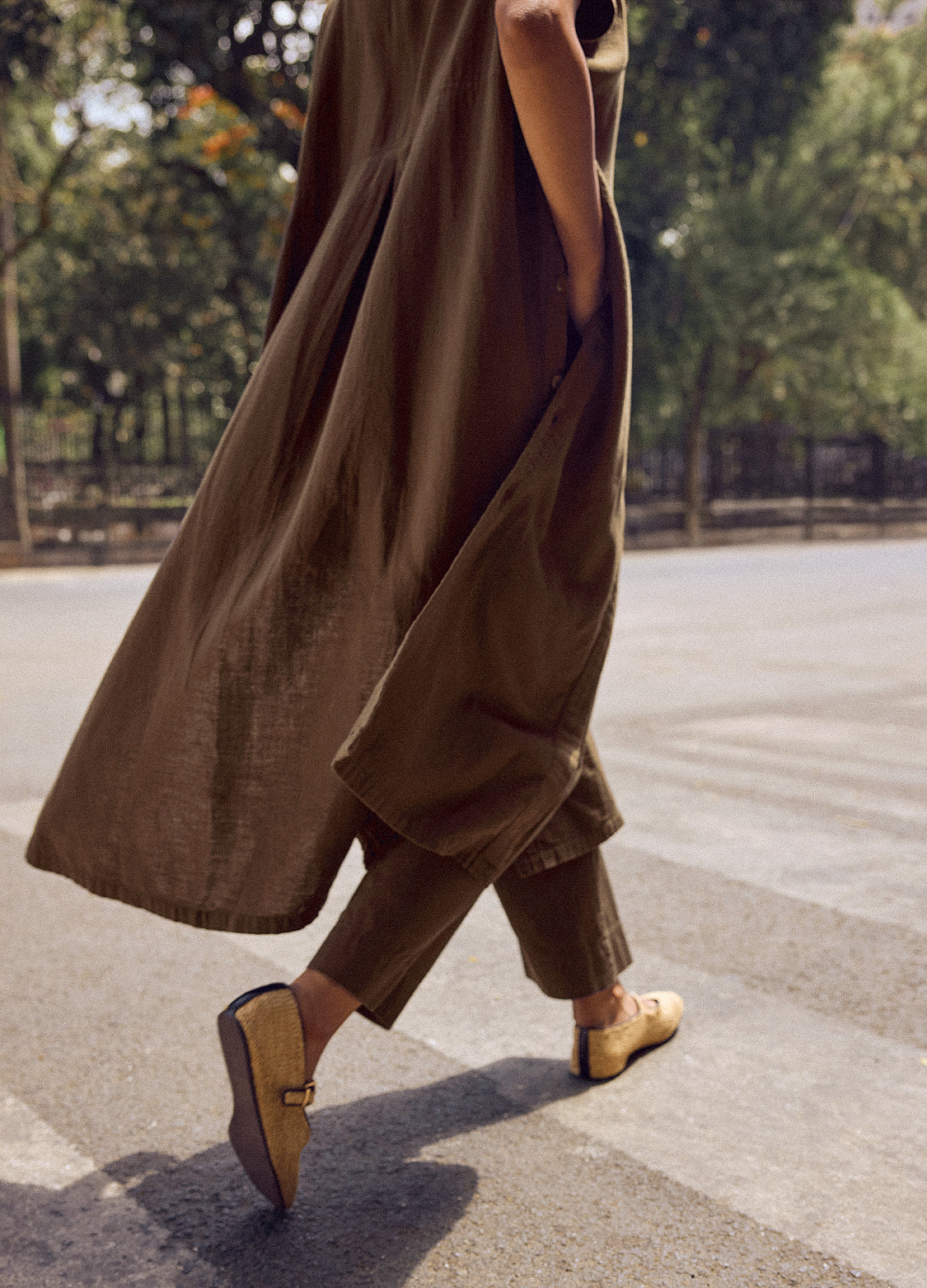 Bark Buttoned Shirt Kaftan, Woven Fabric - No Nasties Organic Cotton Made In India, close-up of the side slit and hem buttons