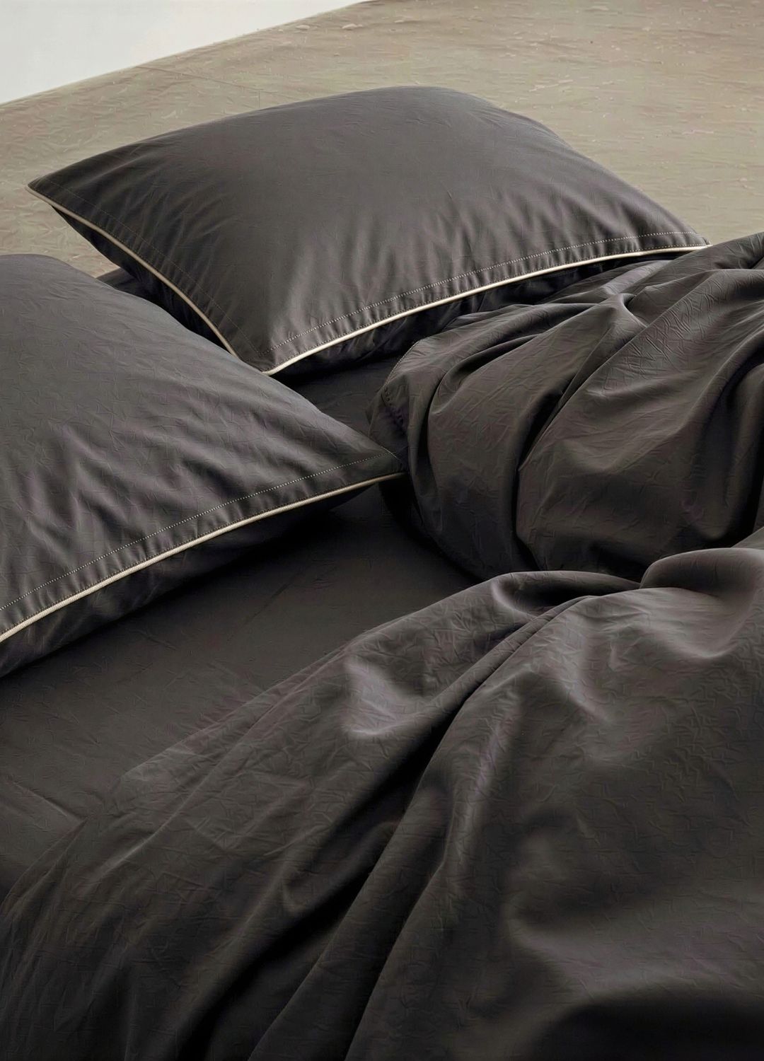 Charcoal Fitted Bed Sheet Set