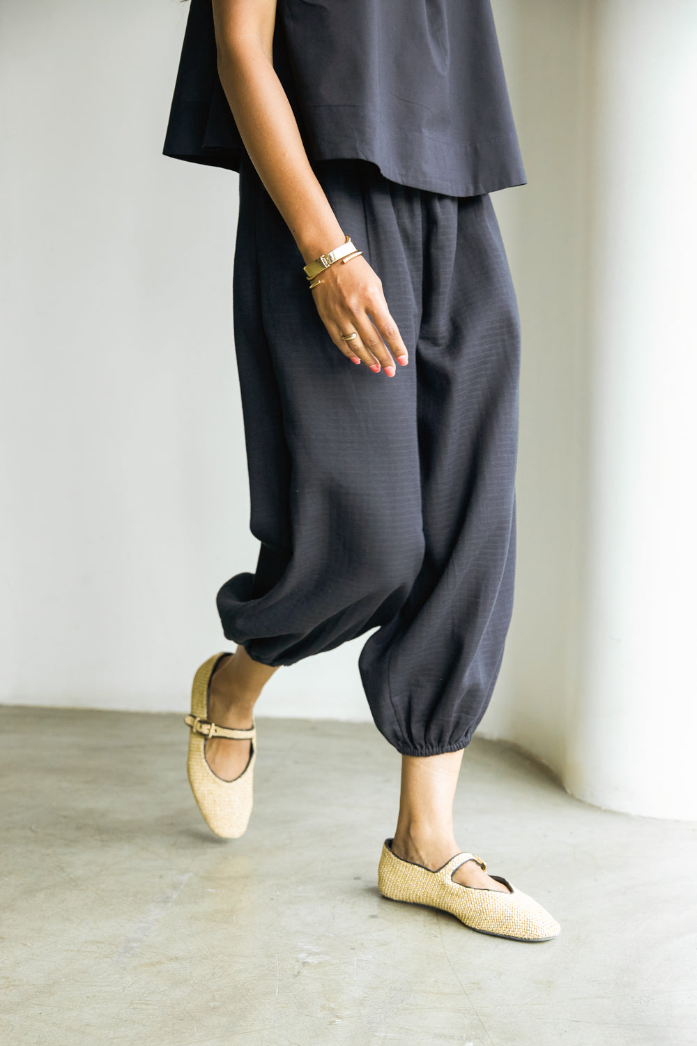 Noir Balloon Pants