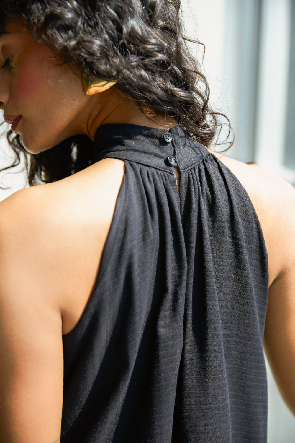 Noir Halter Midi