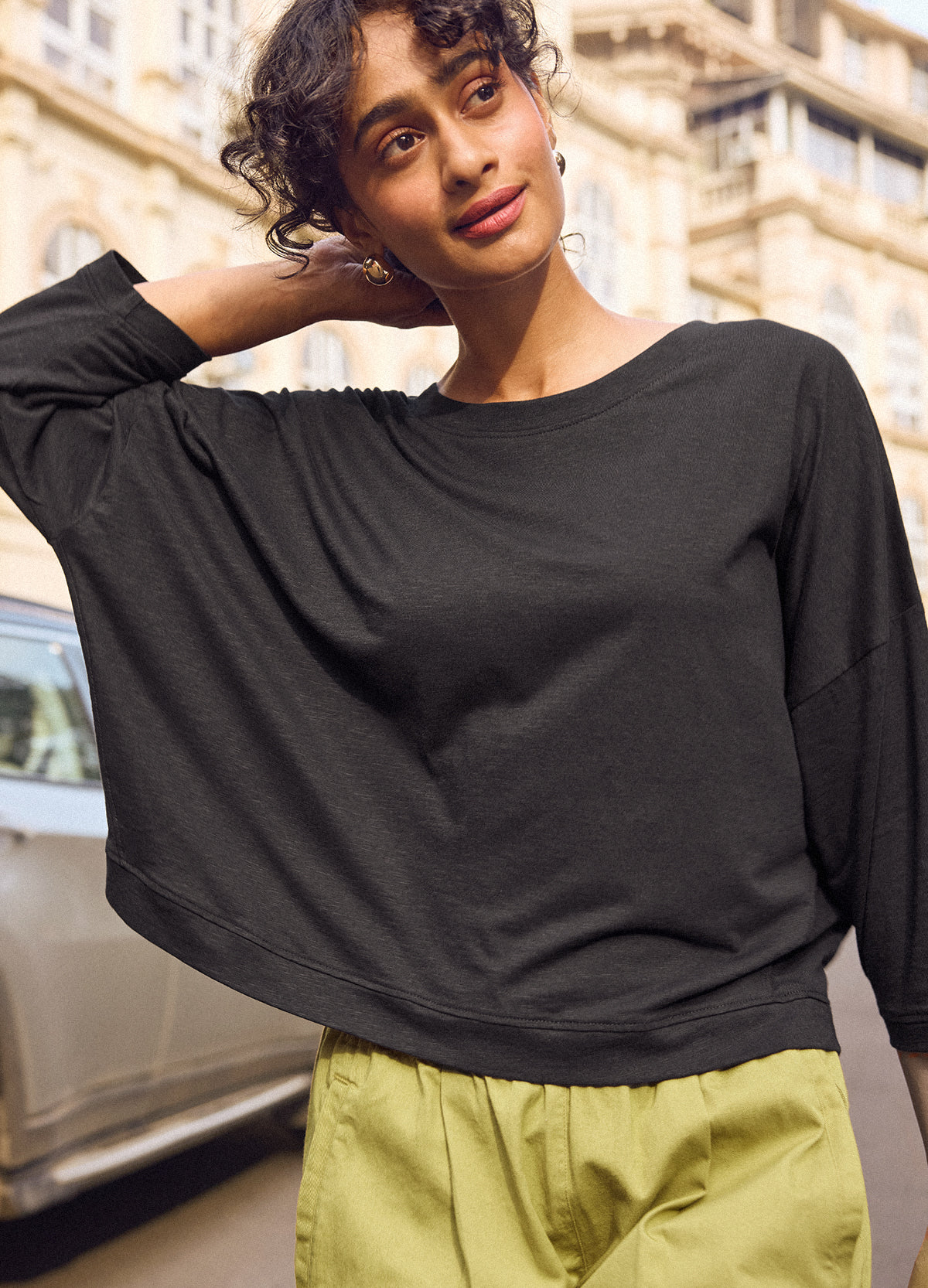 Noir Unisize Top