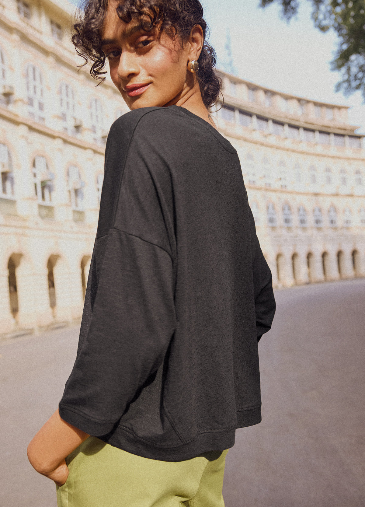 Noir Unisize Top