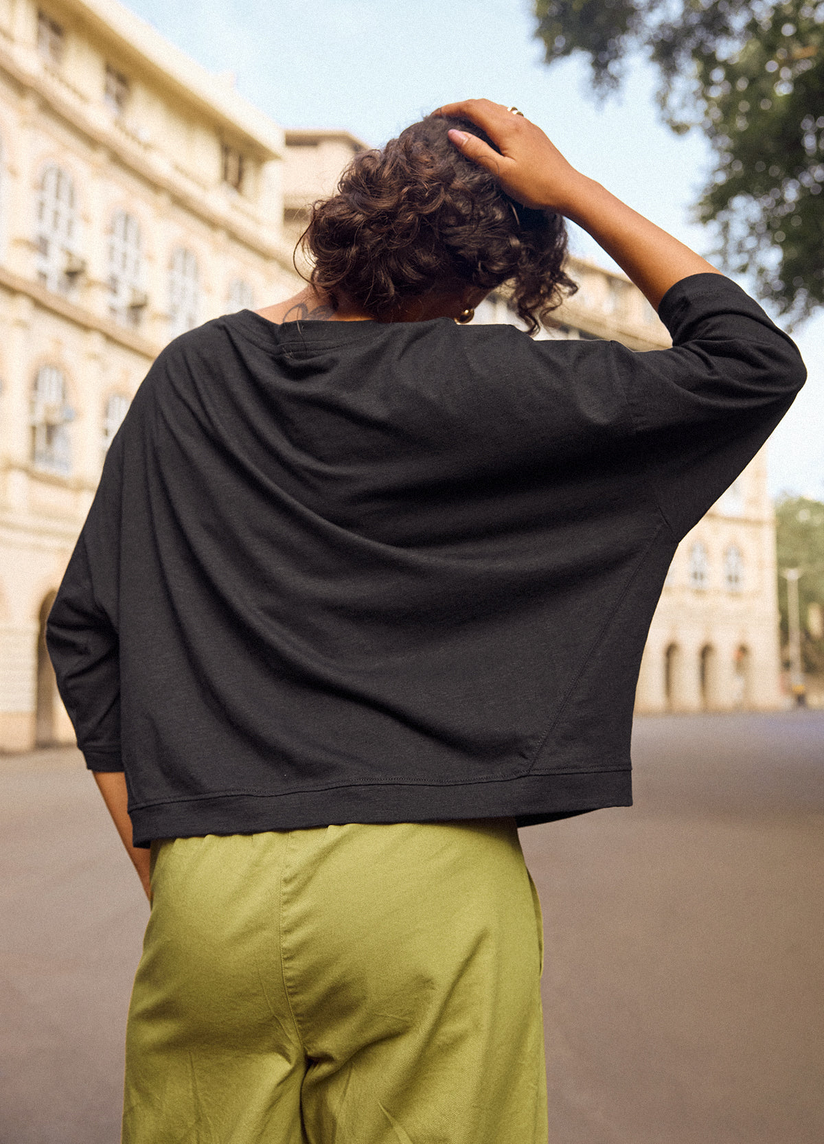 Noir Unisize Top