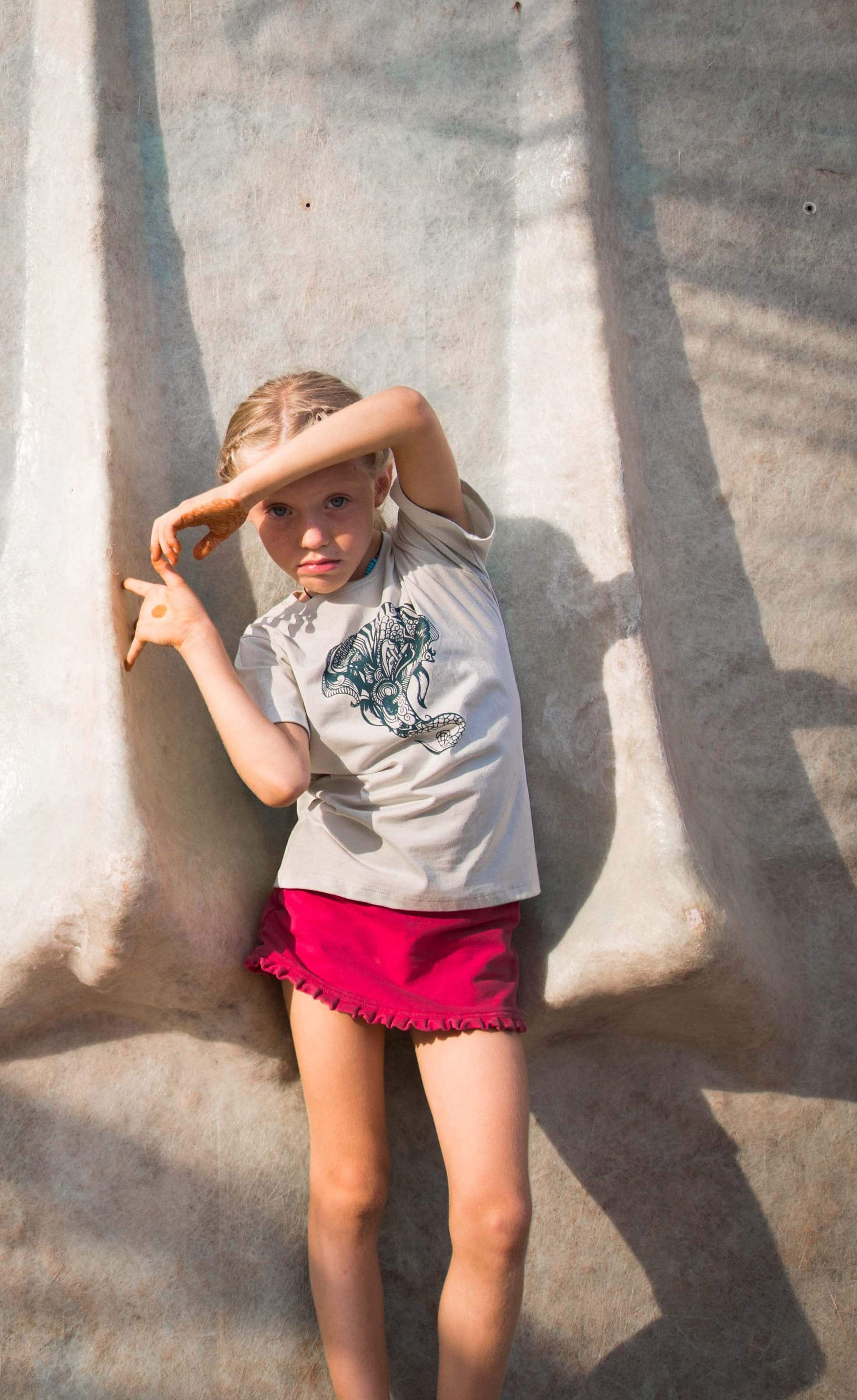 Oli The Elle Unisex Tee-No Nasties - Organic Cotton Clothing